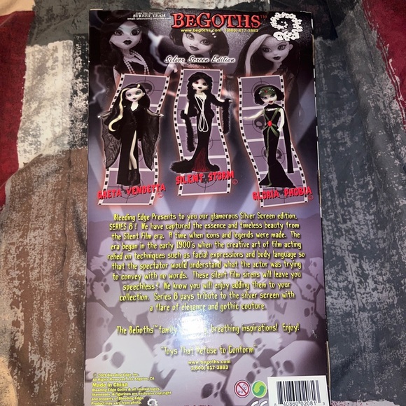 Bleeding Edge Begoths Series 8 Gloria Phobia 12" Silver Screen Edition 2009 New - Picture 2 of 6